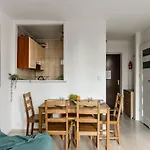 Shortstaypoland Zelazna