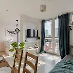 Shortstaypoland Zelazna